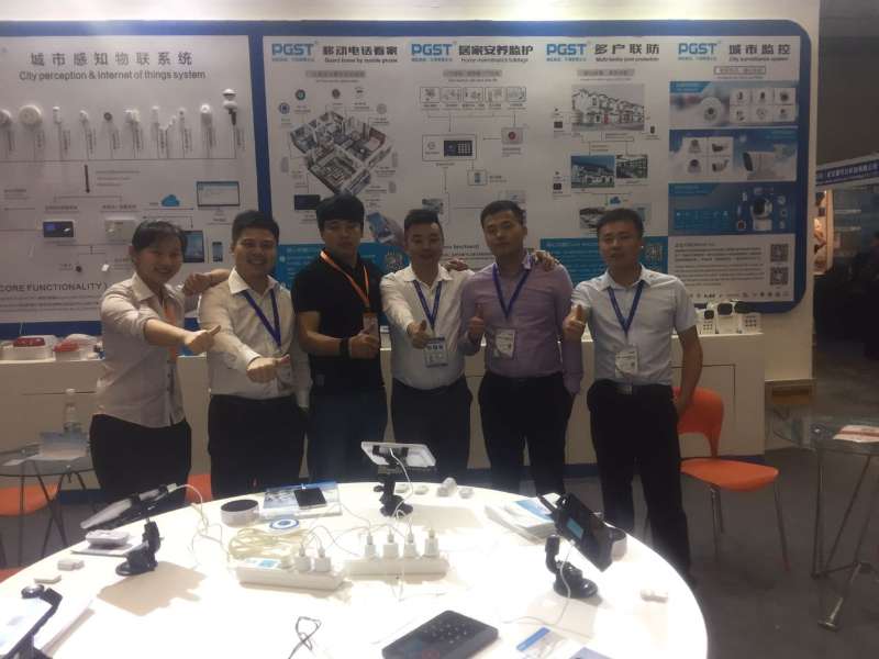 領(lǐng)航集團強勢登陸2017中國-亞歐安防博覽會