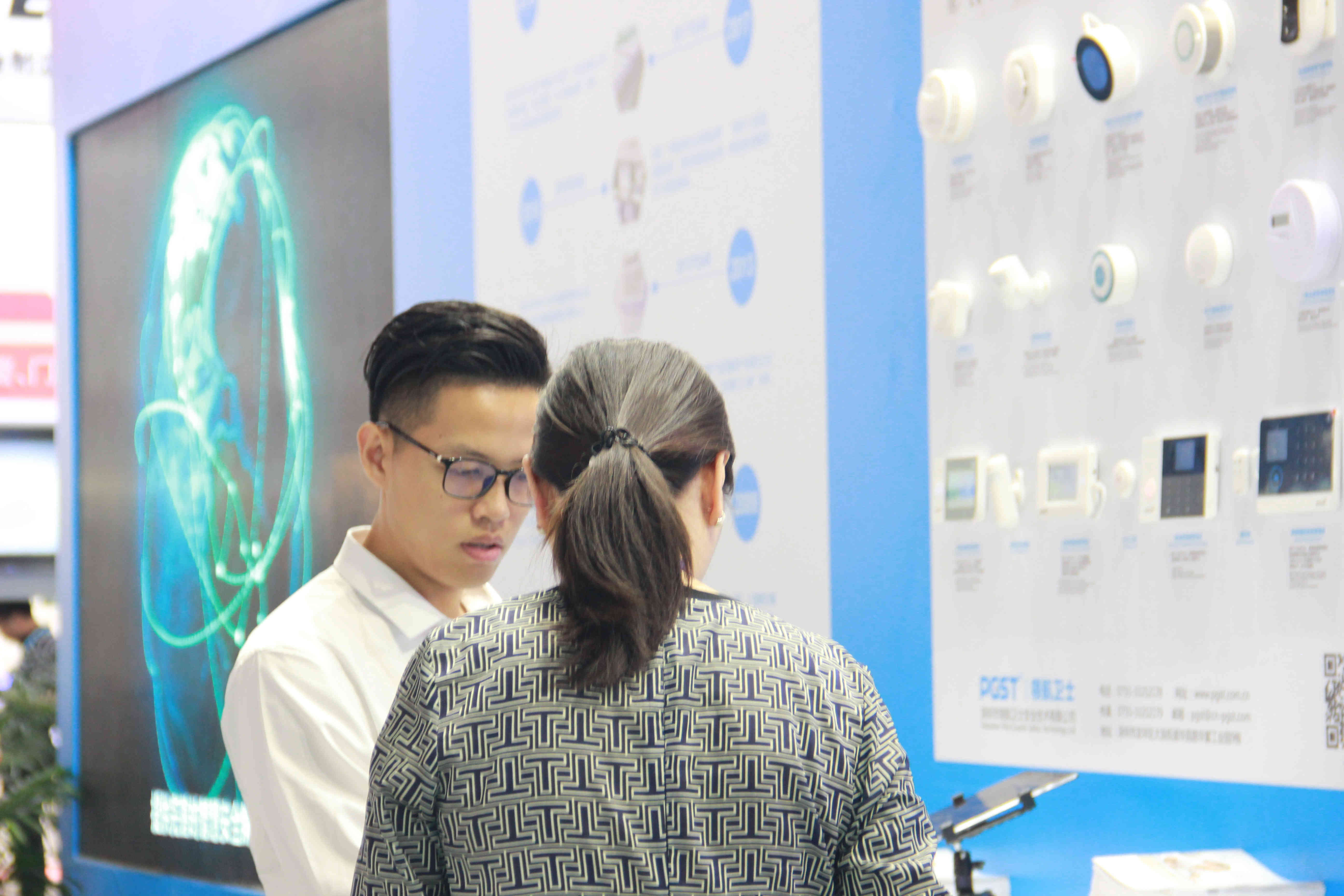 領(lǐng)航集團(tuán)震撼來襲，深圳智能家居展會(huì)獨(dú)領(lǐng)風(fēng)騷(圖4)